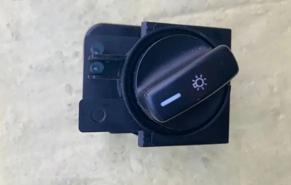 Mercedes-Benz A W169 Light switch A1695453004 1695453004