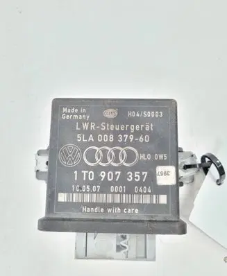 Skoda Octavia Mk2 (1Z) Light module LCM 1T0907357