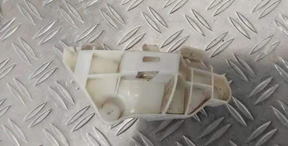 Toyota Verso-S Rear bumper mounting bracket 5256352020