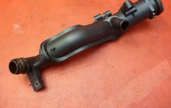 Peugeot 407 Oil fill pipe 9654733980