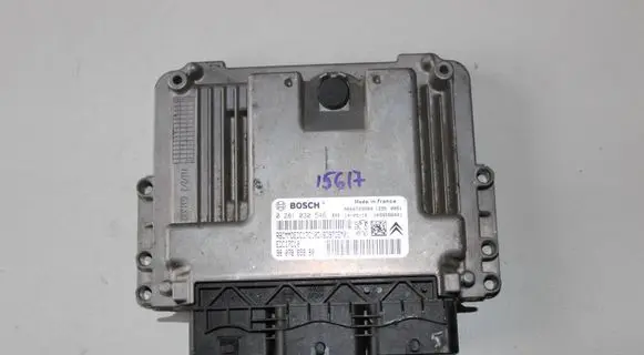 Citroen C4 II Engine control unit/module 9807885980 0281030546