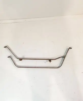 Fuel tank mounting bracket
