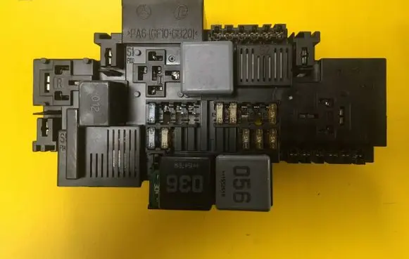 Mercedes-Benz C W205 Fuse module A2229063202