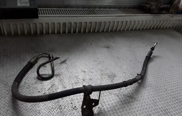 Mercedes-Benz Sprinter W901 W902 W903 W904 Power steering hose/pipe/line