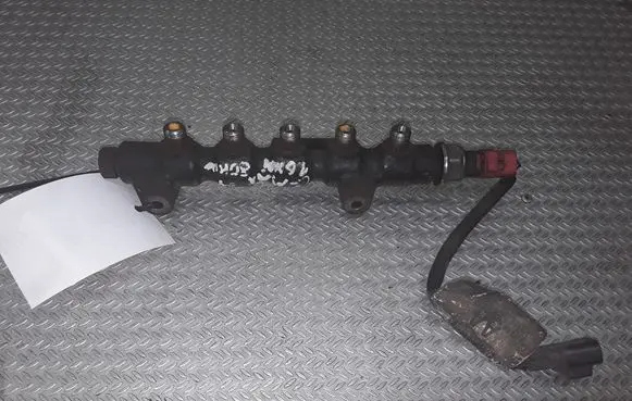 Ford Focus C-MAX Fuel main line pipe 9654592680