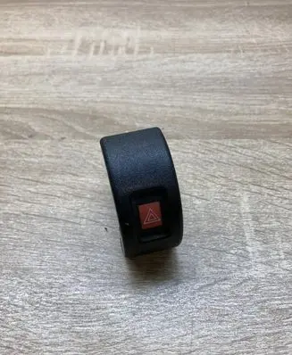 Opel Astra G Hazard light switch 09131728 09138059