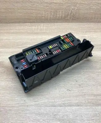 BMW 5 GT F07 Fuse module 9234421 17033442
