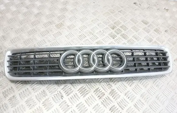 Audi A4 S4 B5 8D Front bumper upper radiator grill 8D0853651R
