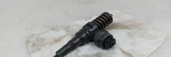 Volkswagen PASSAT B5.5 Fuel injector 038130073AA
