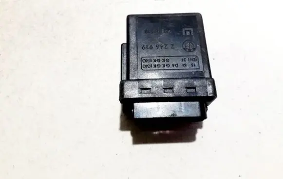 BMW 5 E39 Glow plug pre-heat relay 2246919 72rb510