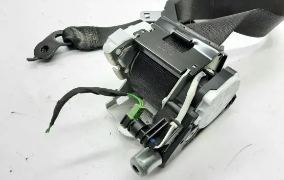 BMW 2 F45 Rear seatbelt 34190514D