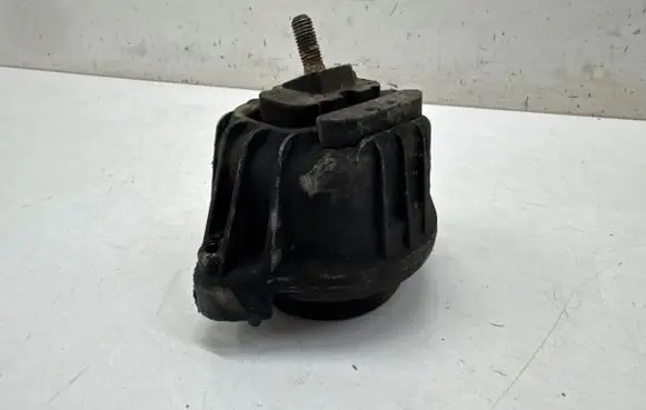 BMW X1 E84 Engine mount bracket