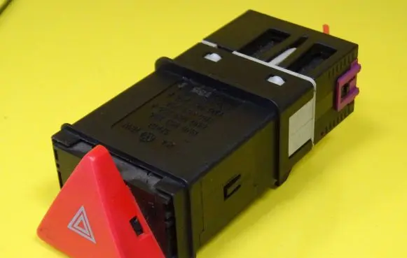 Volkswagen Polo III 6N 6N2 6NF Hazard light switch 6N0953235 6N0953235A 7D0953235