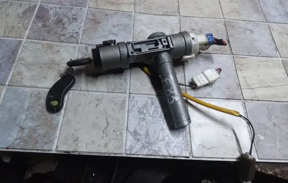 Hyundai Trajet Ignition lock