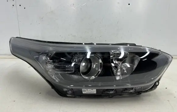 KIA Ceed Headlight/headlamp j7921-21040