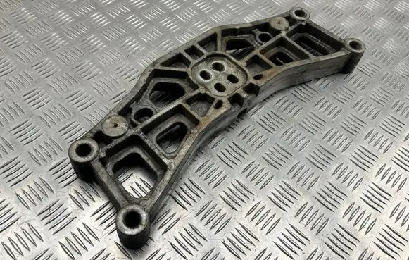 Dodge Charger Gearbox mounting bracket A580