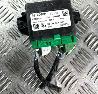 Opel Crossland X Parking PDC control unit/module 9819360080