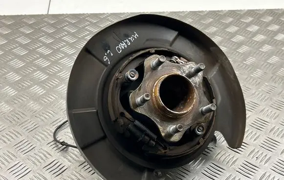 Nissan Murano Z52 Rear wheel hub spindle/knuckle 