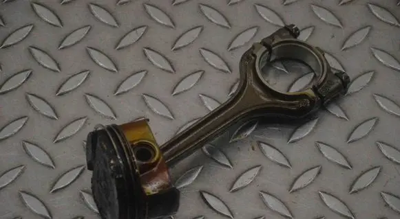 Piston