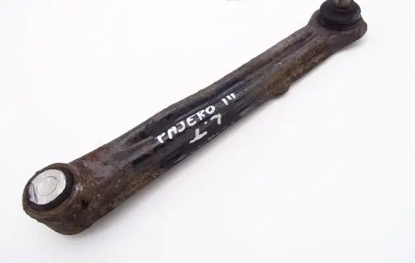 Mitsubishi Pajero Rear control arm