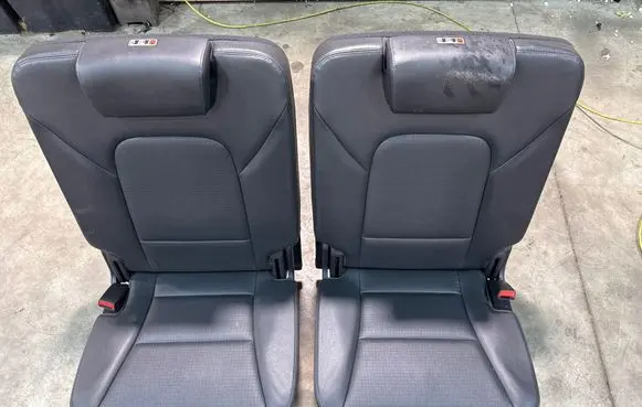 Hyundai Santa Fe Third row seats 