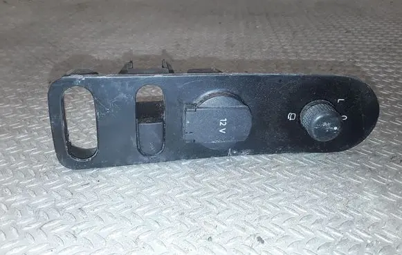 Seat Toledo III (5P) Wing mirror switch 5P0959565