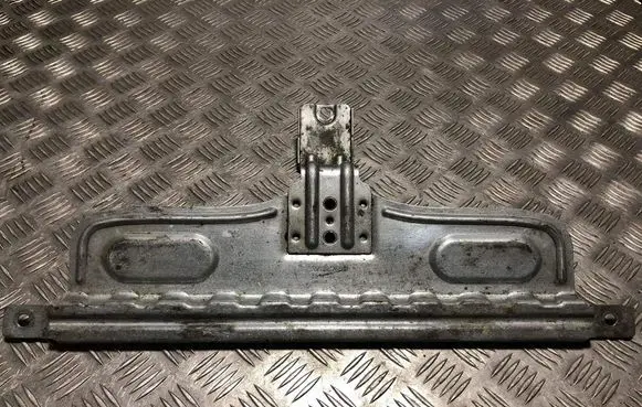 Volvo XC90 Battery bracket 8697005