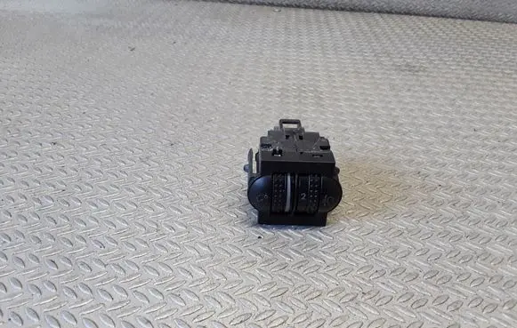 Volkswagen PASSAT B5.5 Headlight level height control switch 3B0941333C