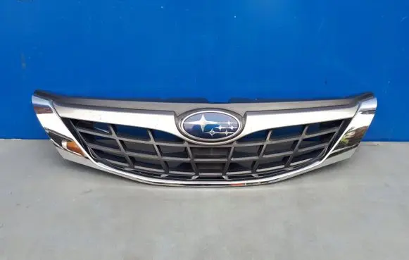 Subaru Impreza III Front grill