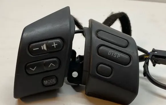Lexus RX 300 Steering wheel buttons/switches 
