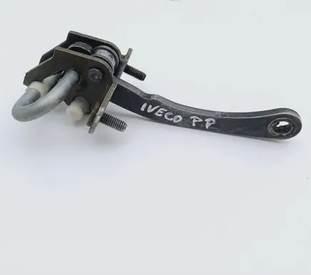 Iveco Daily 35 - 40.10 Front door check strap stopper 