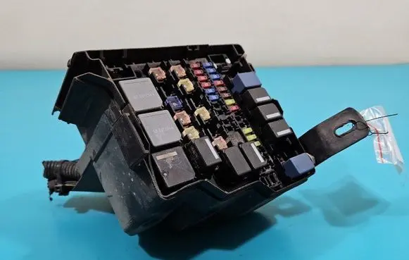 Ford Fiesta Fuse box set 7154-5950-30 IMPRK1454743