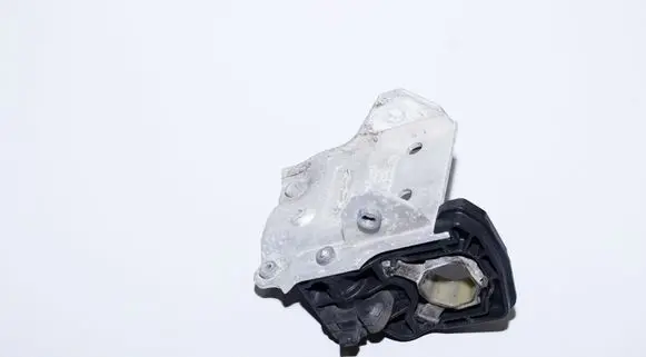 BMW 5 F10 F11 Radiator support slam panel bracket 7186513 7211161 7207151