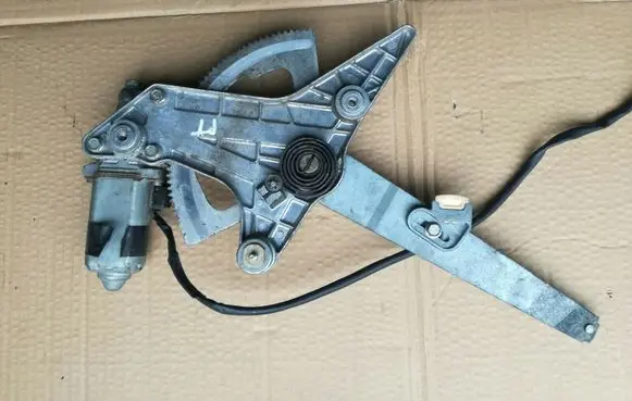 Mercedes-Benz S W126 Rear window lifting mechanism without motor 1267350211