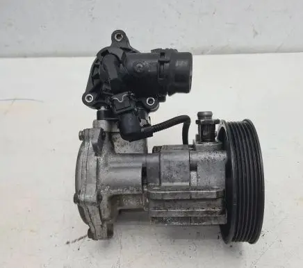 BMW 5 E60 E61 Camshaft pulley/ VANOS 7506576 7510959