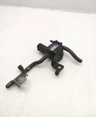 Honda Accord Turbo solenoid valve 1013624800