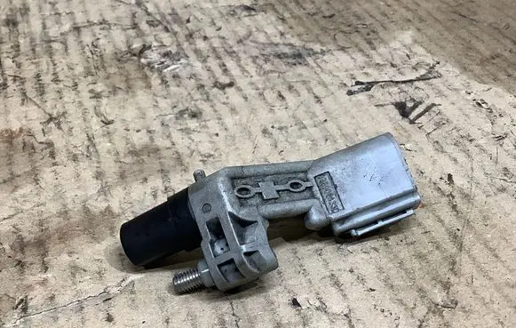 Audi A4 S4 B8 8K Crankshaft position sensor 036906433D