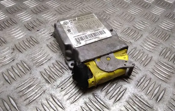 Volkswagen Golf V Airbag control unit/module 1K0909605R