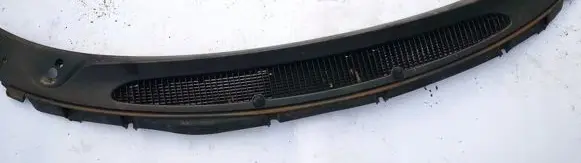 Chrysler Voyager Wiper trim 4716284ac
