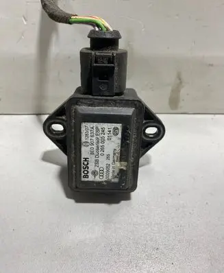 Audi A6 S6 C5 4B ESP acceleration yaw rate sensor 8E0907637A 0009052 0265005245