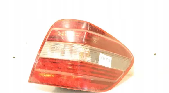 Mercedes-Benz ML W164 Rear/tail lights 404122R
