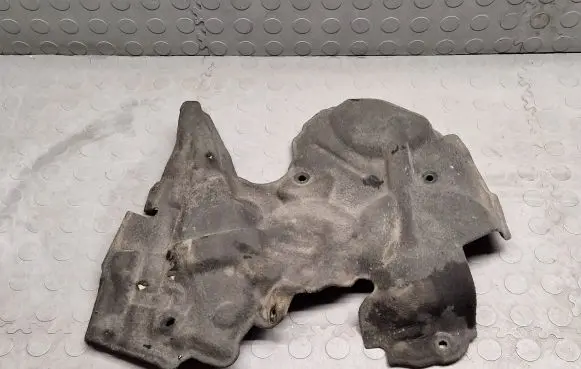 BMW 1 F20 F21 Heat shield in engine bay 8514329