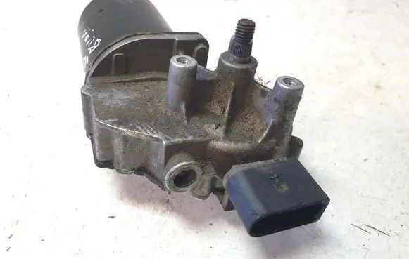Audi A6 S6 C5 4B Wiper motor 8D1955113C