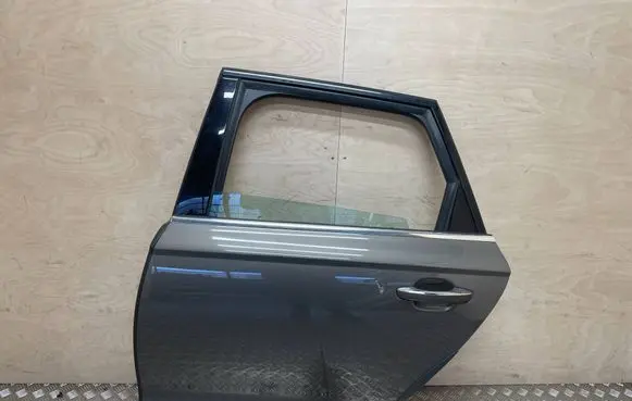 Rear door