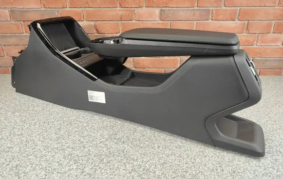 BMW 2 Active Tourer U06 Center console 5A2E049 4A1CA61
