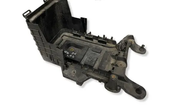 Volkswagen Jetta V Battery box tray 1K0915333C M61C0