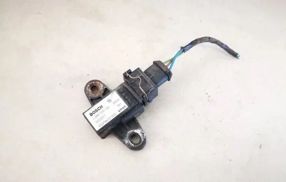 Smart ForTwo I ESP acceleration yaw rate sensor 0265005126 004768v0010000