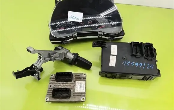 Fiat Grande Punto Engine ECU kit and lock set 51794839