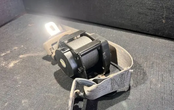 Jeep Grand Cherokee (WK) Rear seatbelt 5JB59ZJ3AC P5JB59ZJ3AC