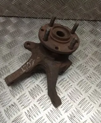 Mitsubishi Colt Front wheel hub